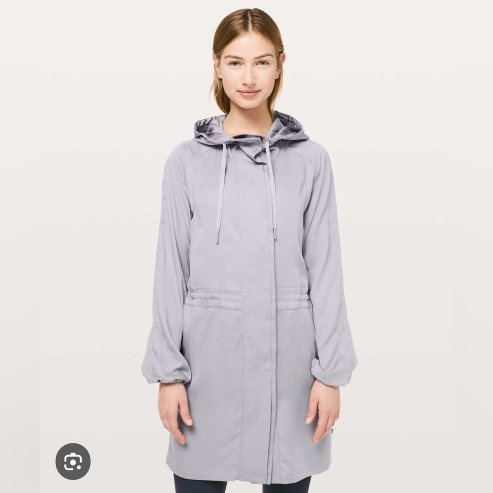 Lululemon City Stroll Jacket Tencel Silverscreen Light Gray Hooded sz 4 Like New